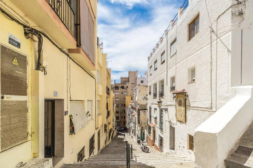 Descanso y diversión en pleno centro de Almuñécar Esterno foto